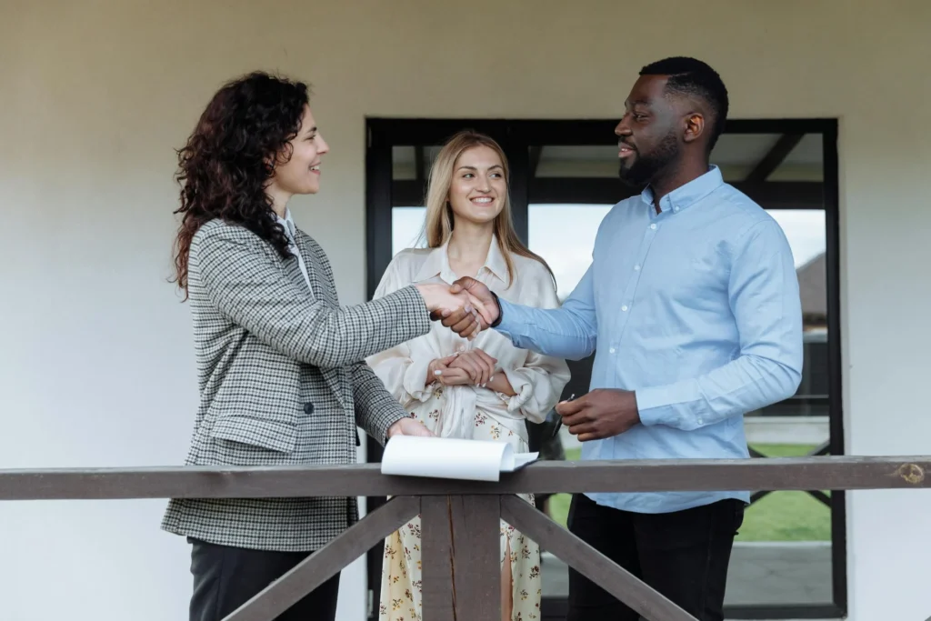 holiday home management agreement Dubai