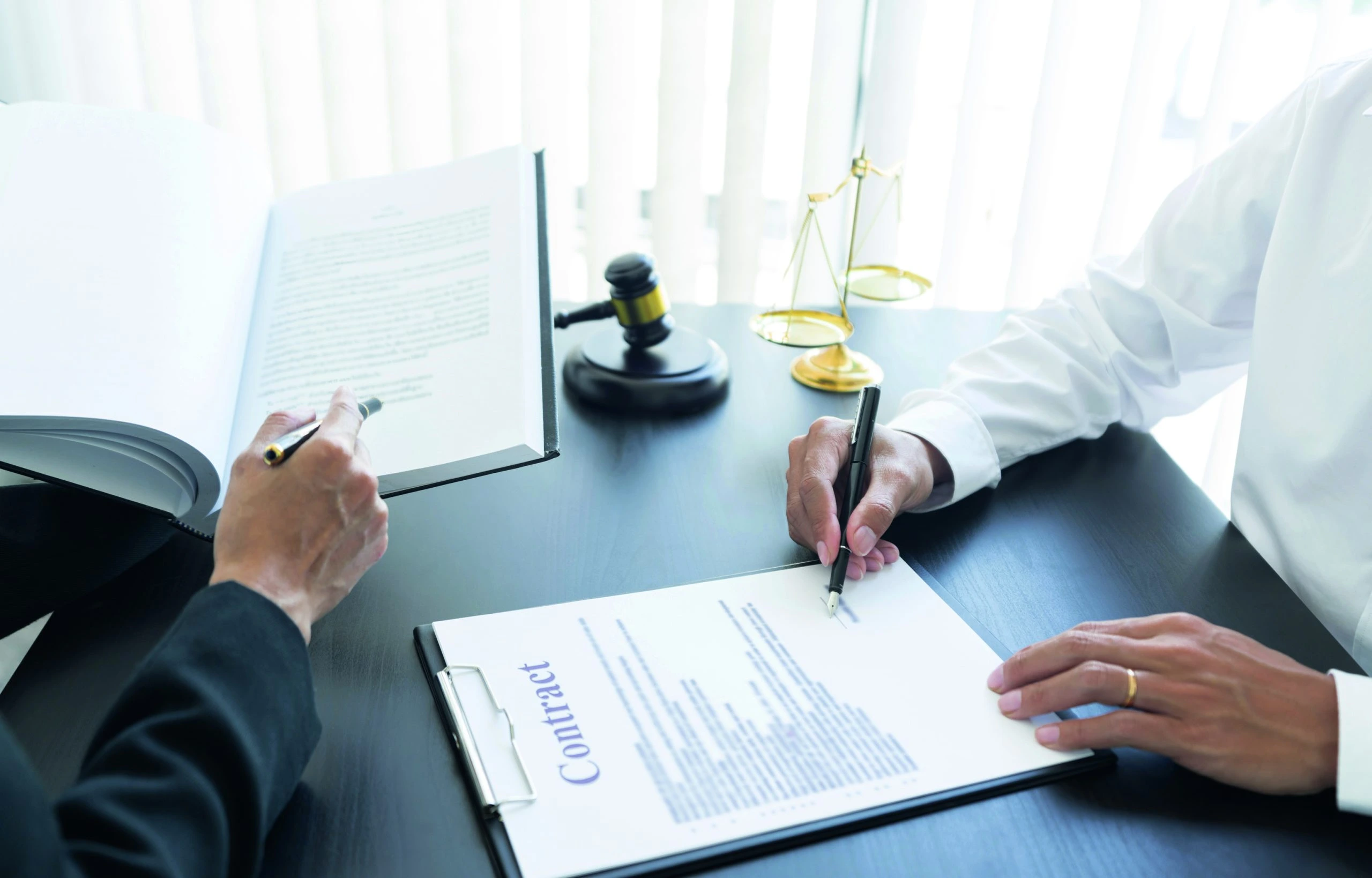 UAE commercial contracts